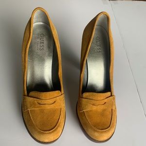 Guess Suede Platform Heel - Gold Size 8.5 Mustard Yellow Like New